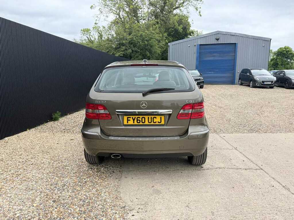 Mercedes-Benz B Class Cdi Se Cvt Brown #5