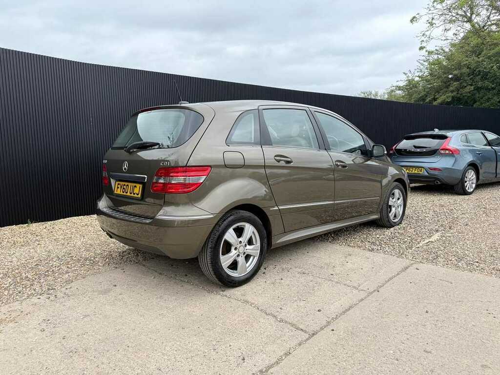 Mercedes-Benz B Class Cdi Se Cvt Brown #6