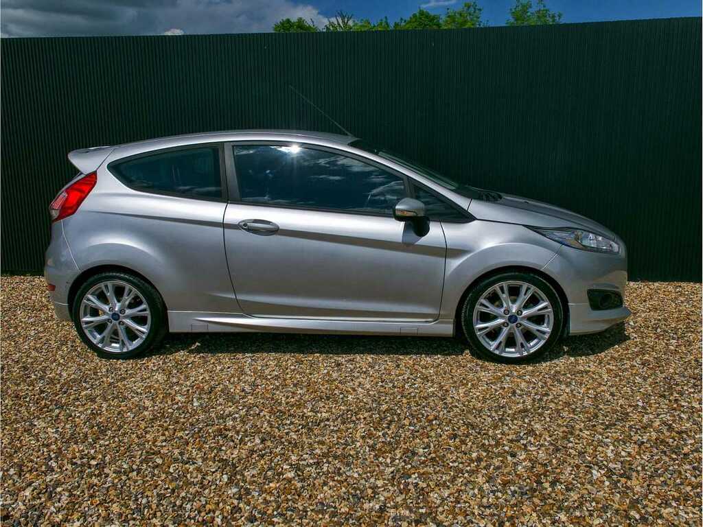 Ford Fiesta Zetec S EO66KZA Silver #4