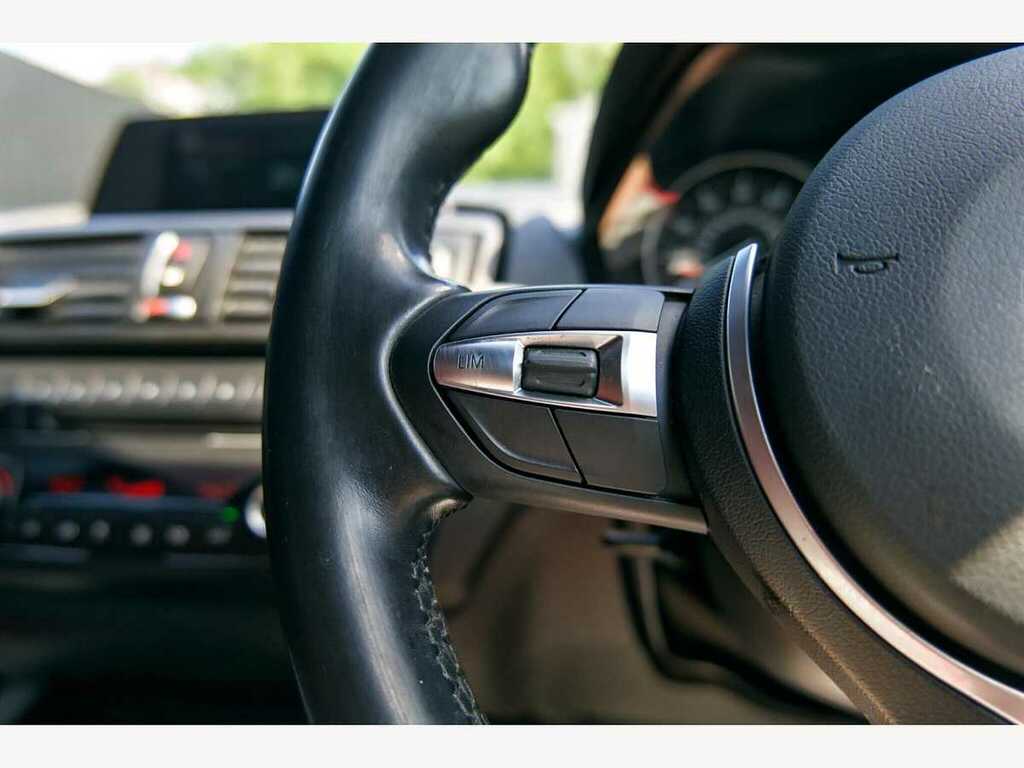 BMW M1 Auto  #28