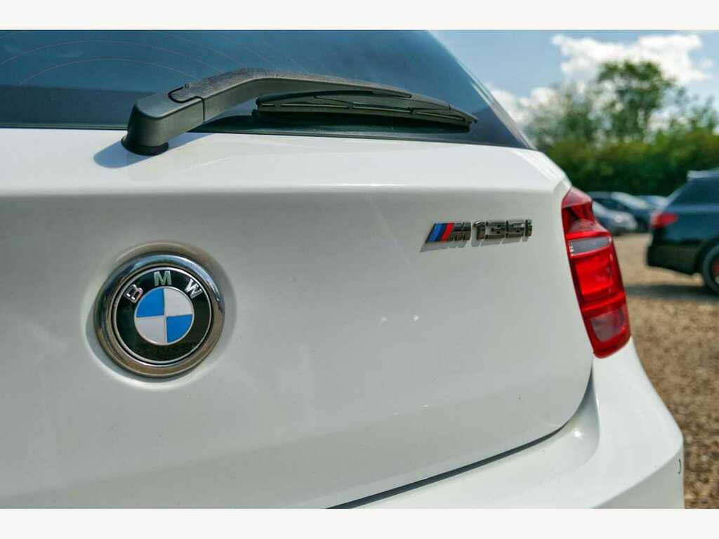 BMW M1 Auto  #13