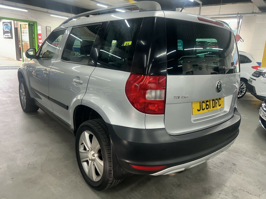 Skoda Yeti Suv 2.0 Tdi Se 201161 Silver #4