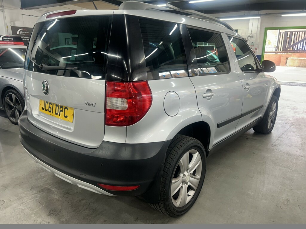 Skoda Yeti Suv 2.0 Tdi Se 201161 Silver #2