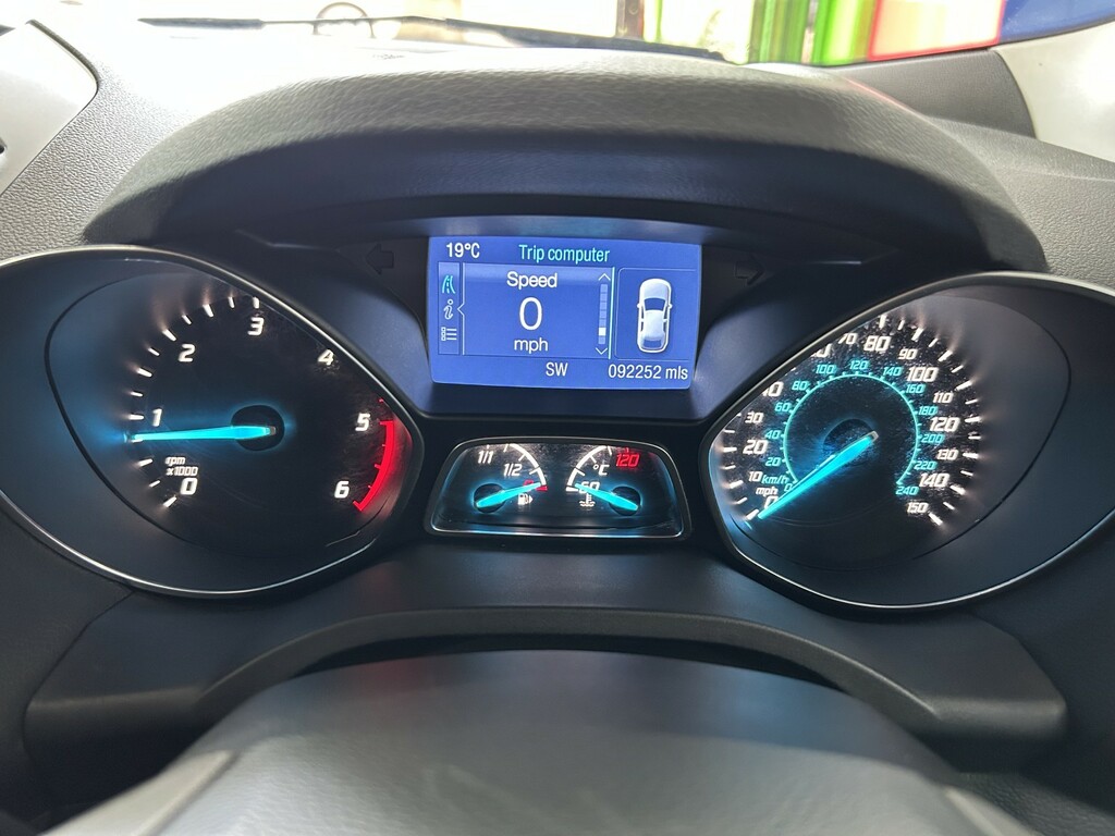 Ford Kuga Suv 2.0 Tdci Titanium 201564 LO64ZSD Blue #5