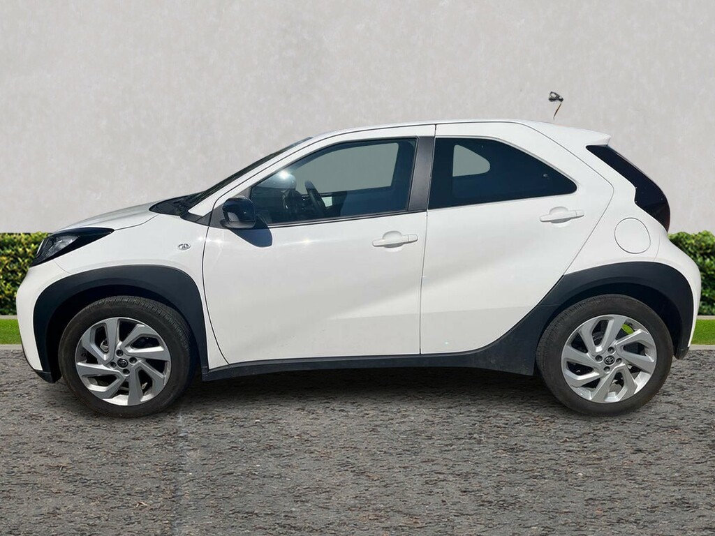 Toyota Aygo X 1.0 Vvt-i Pure LP74CVE White #6