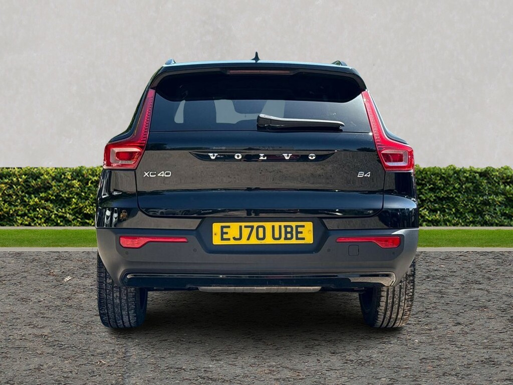 Volvo XC40 2.0 B4p R Design Pro EJ70UBE Black #4