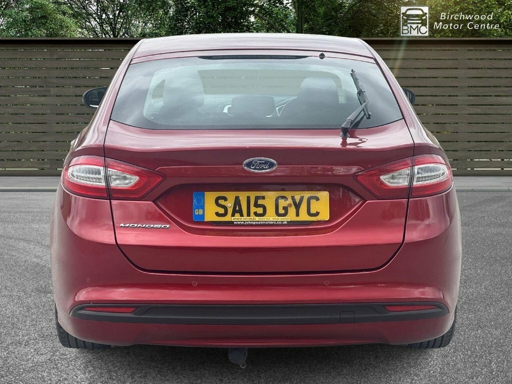 Ford Mondeo Hatchback SA15GYC Red #6