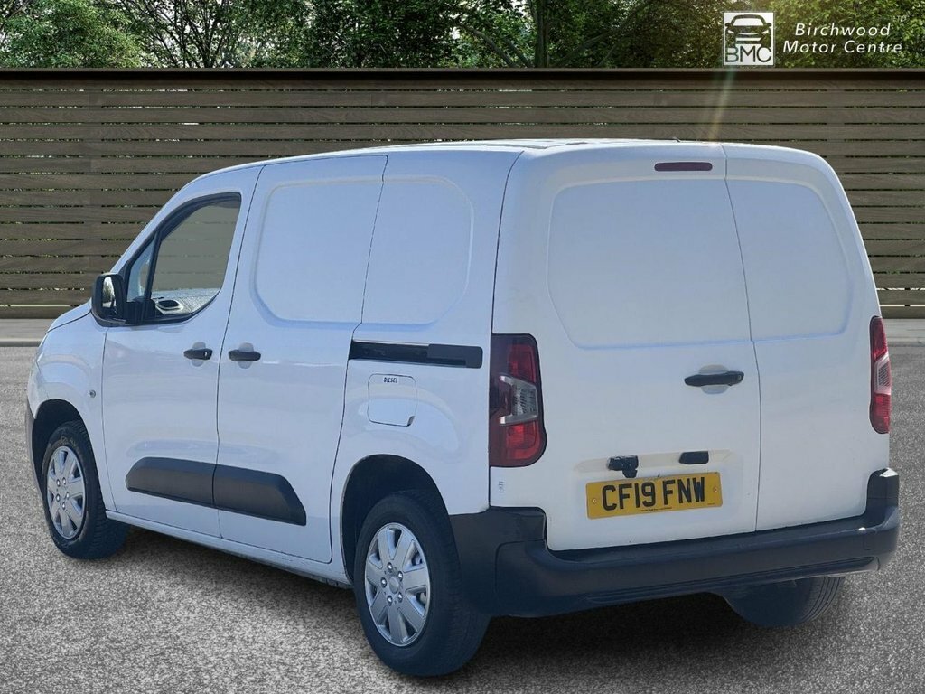 Citroen Berlingo 1.6L X M CF19FNW White #5