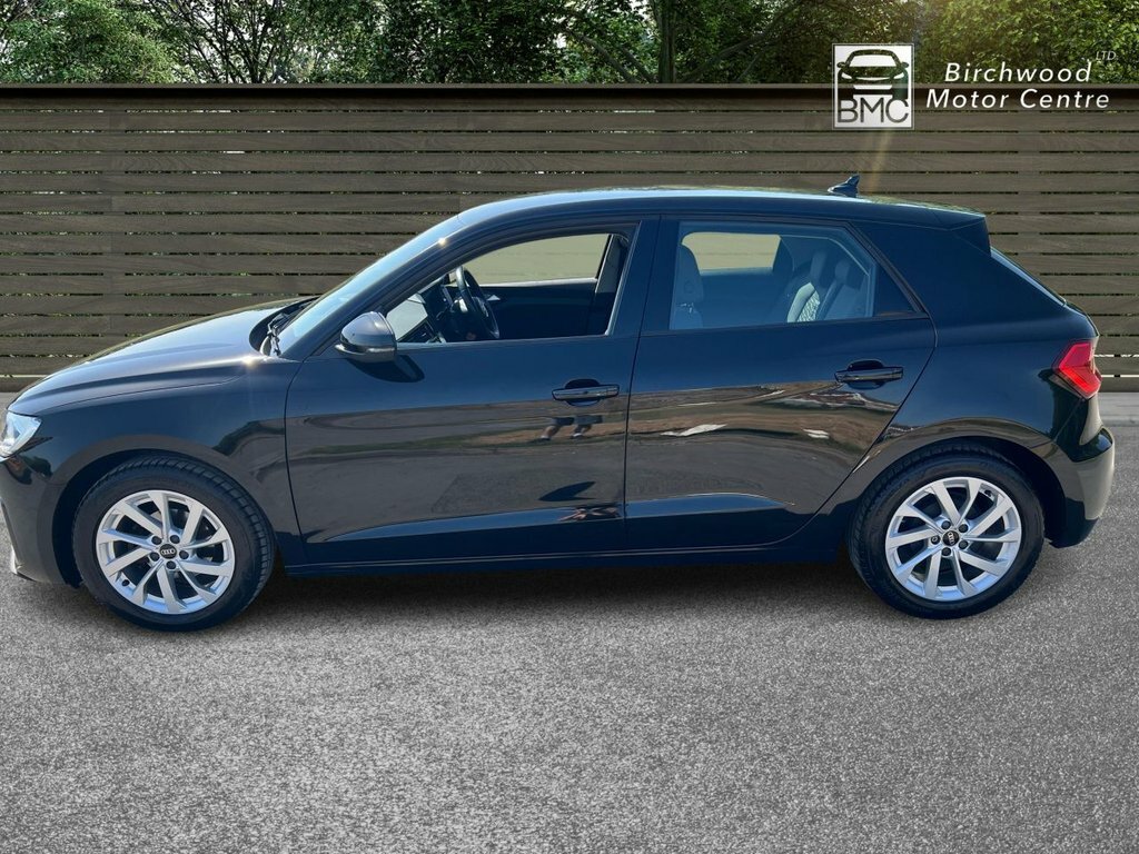 Audi A1 1L Sport LT23ONO Black #4