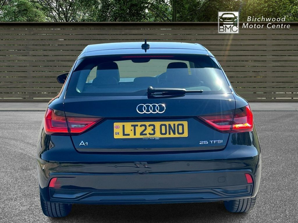 Audi A1 1L Sport LT23ONO Black #6