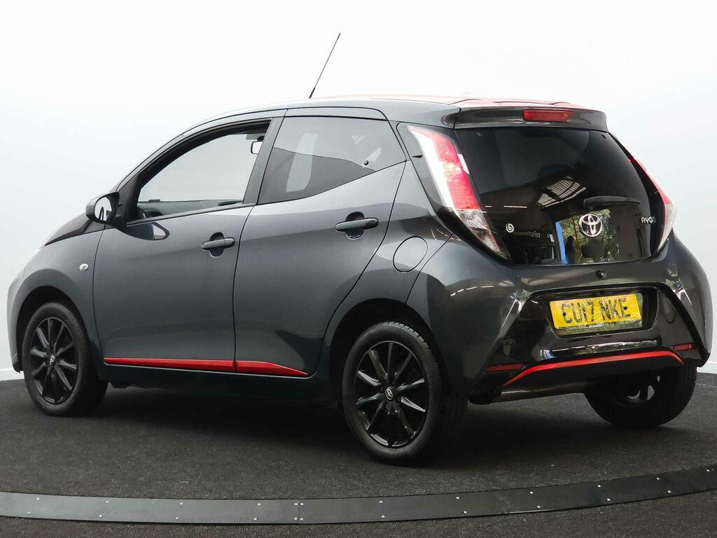 Toyota Aygo 1.0 Vvt-i X-press Euro 6 CU17NKE Grey #2