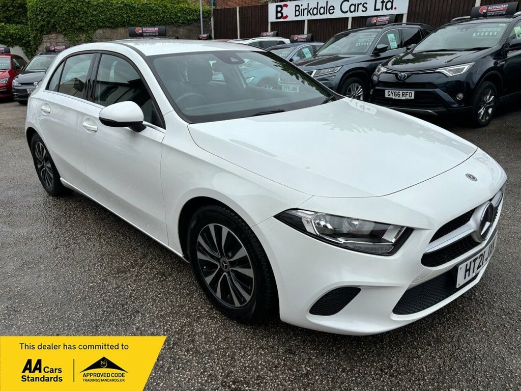 Mercedes-Benz A Class 2L Se White