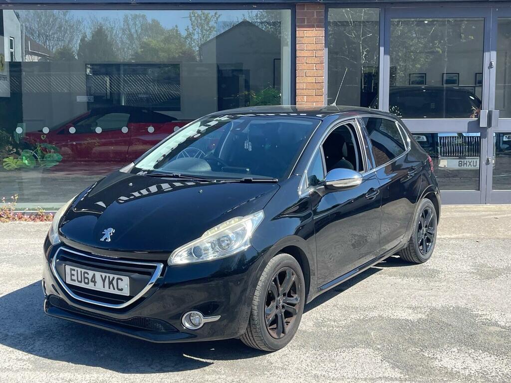 Peugeot 208 Hatchback 1.2 Vti Puretech Allure Euro 5 2014 EU64YKC Black #3