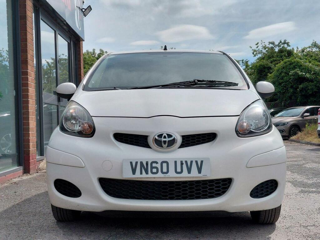 Toyota Aygo Hatchback 1.0 Vvt-i Go Euro 5 201160 VN60UVV White #4