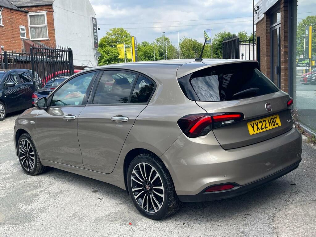 Fiat Tipo Hatchback 1.0 Life Euro 6 Ss 202222 YX22HBC Beige #5
