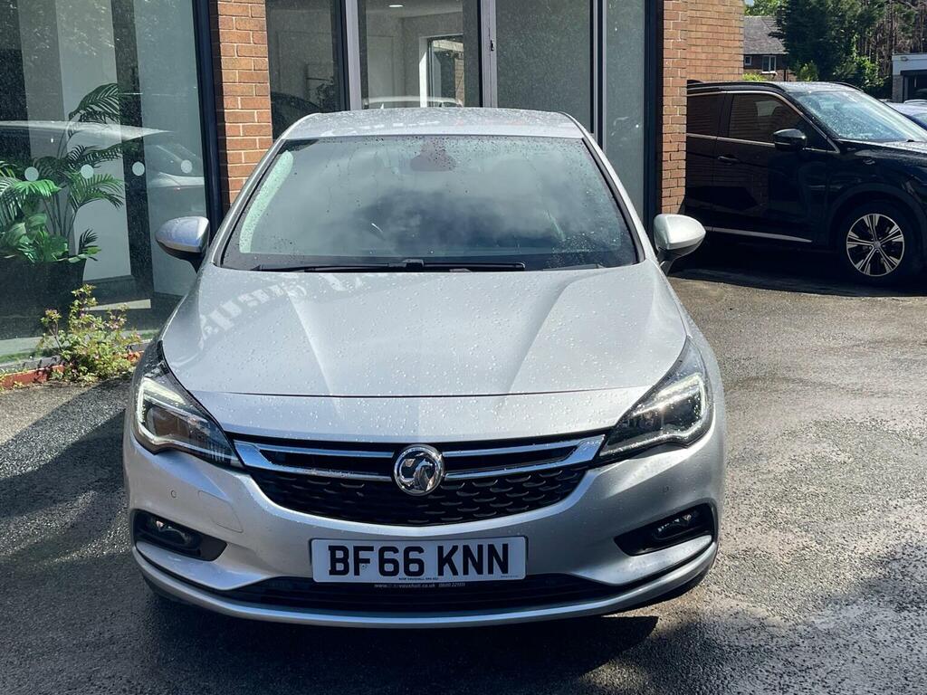 Vauxhall Astra Hatchback 1.6 Cdti Blueinjection Elite Nav Euro 6 BF66KNN Silver #2