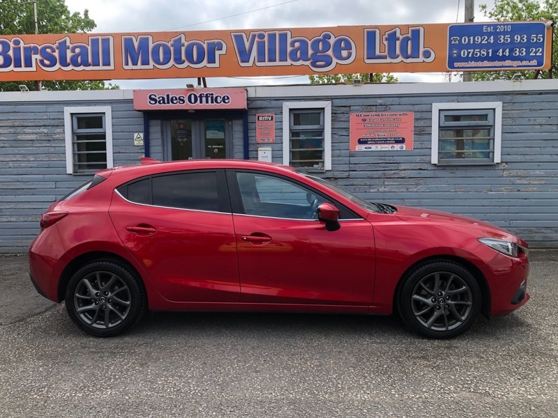 Mazda 3 D Se-l Red #3