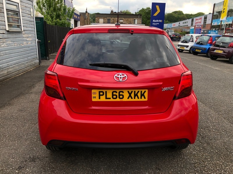 Toyota Yaris Vvt-i Icon PL66XKK Red #5