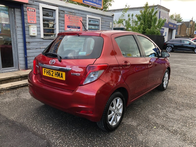 Toyota Yaris Vvt-i Tr FH62HMA Red #5