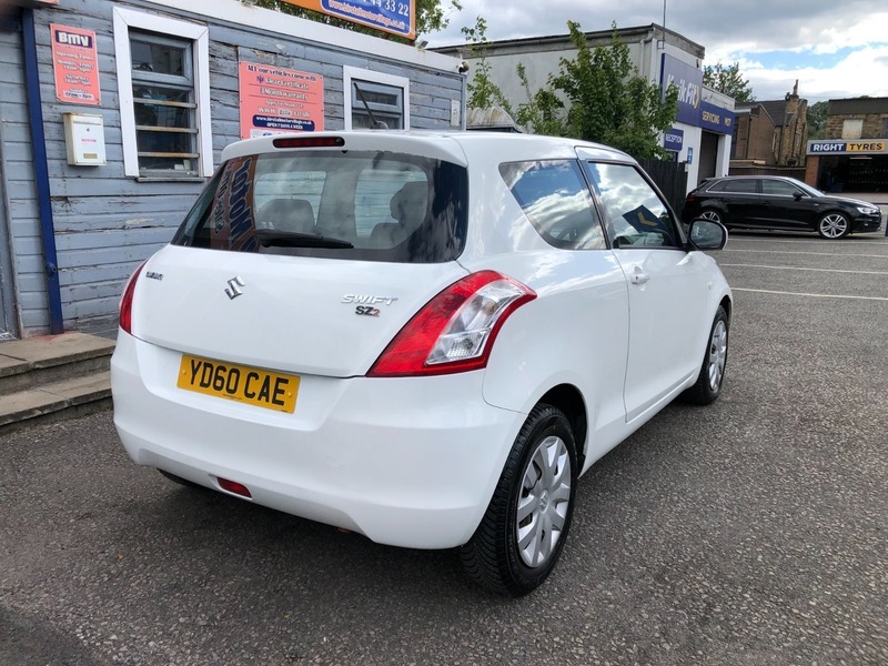 Suzuki Swift Sz2 White #5