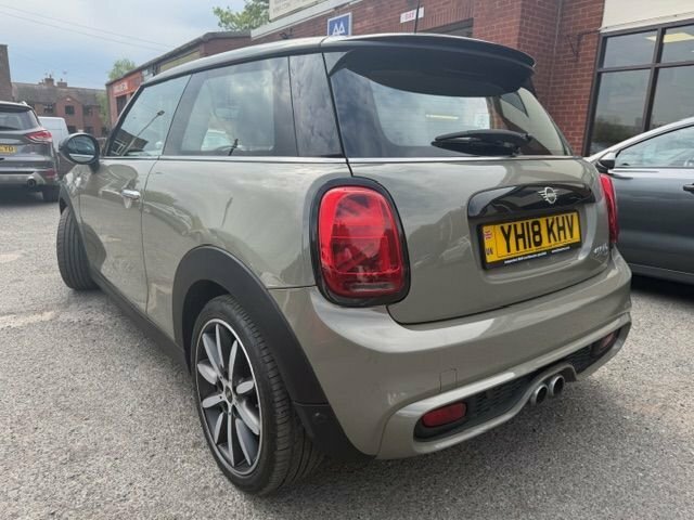 Mini Hatch 2.0 Cooper S Hatchback YH18KHV Grey #4