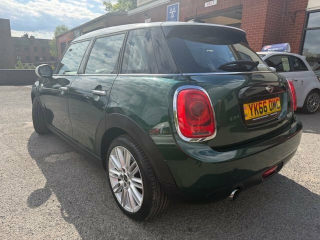 Mini Hatch 1.5 Cooper D Hatchback YK66OMC Green #4