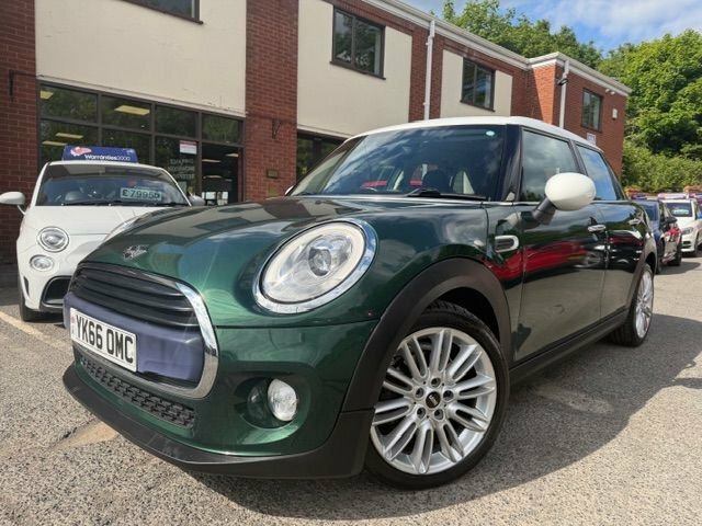 Mini Hatch 1.5 Cooper D Hatchback Green