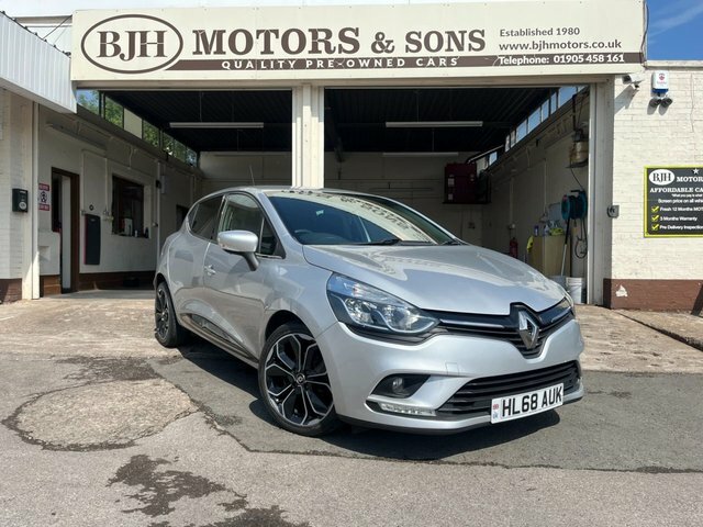 Renault Clio 0.9 Tce Iconic Hatchback Silver