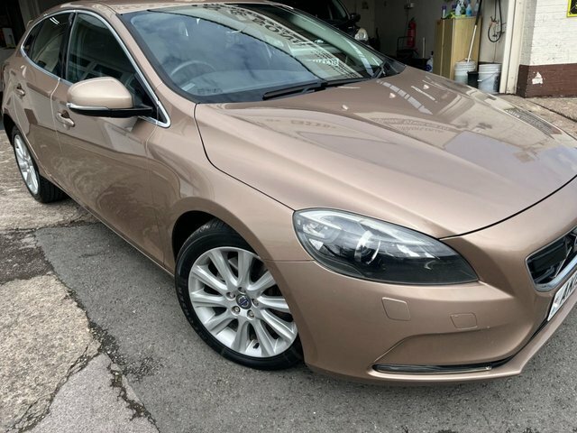 Volvo V40 2.0 D3 Se Lux Brown #2