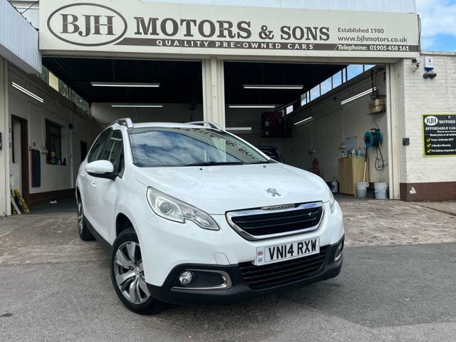 Peugeot 2008 1.2 Vti Active Suv White #2