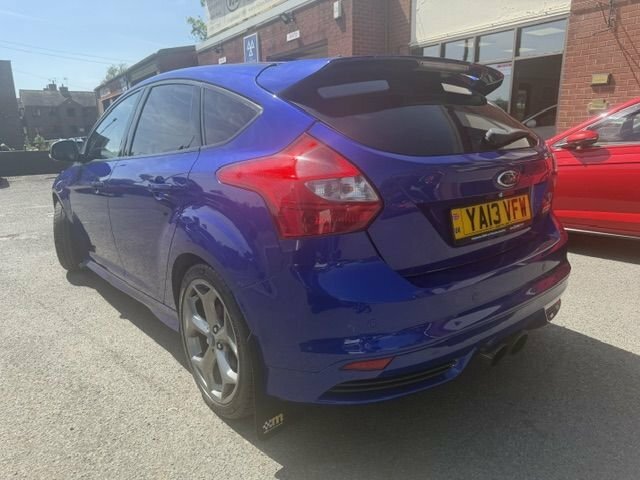 Ford Focus 2.0T Ecoboost St-3 Hatchback YA13VFW Blue #5
