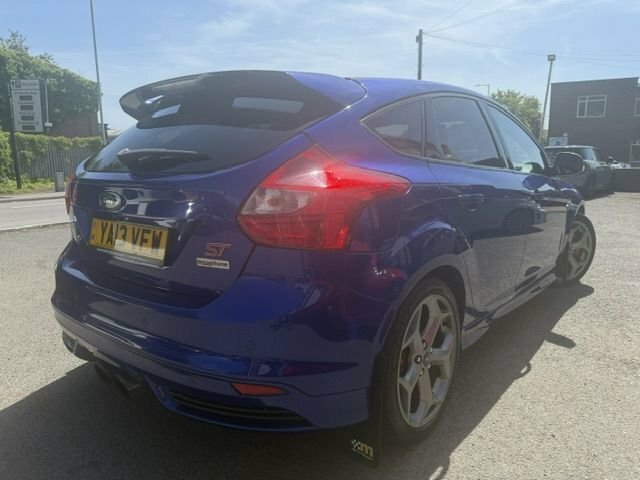 Ford Focus 2.0T Ecoboost St-3 Hatchback YA13VFW Blue #3