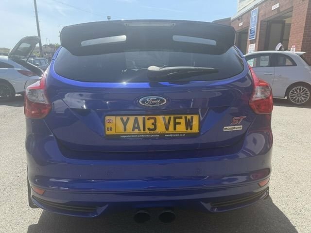 Ford Focus 2.0T Ecoboost St-3 Hatchback YA13VFW Blue #4