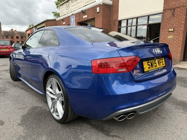 Audi S5 3.0 Tfsi V6 Black Blue #5