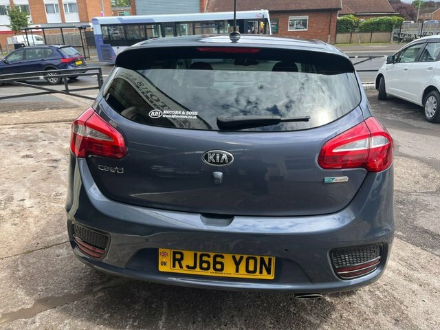 Kia Ceed 1.6 Crdi 3 Hatchback RJ66YON Blue #5