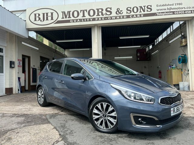 Kia Ceed 1.6 Crdi 3 Hatchback Blue