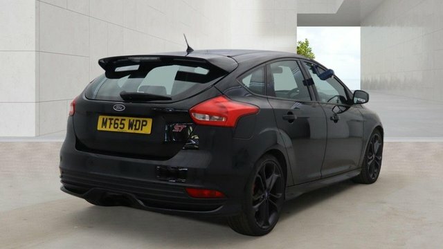 Ford Focus 2.0T Ecoboost St-3 Hatchback MT65WDP Black #4