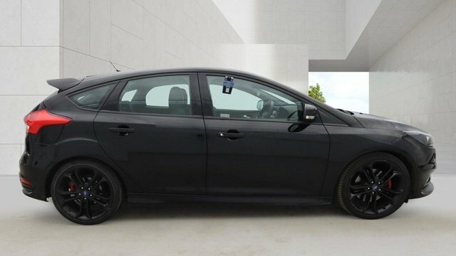 Ford Focus 2.0T Ecoboost St-3 Hatchback MT65WDP Black #5