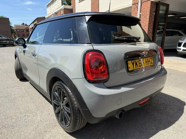 Mini Hatch 1.5 Cooper Hatchback YK66HHZ Grey #4