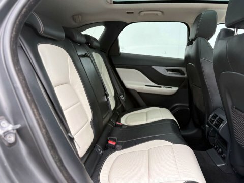 Jaguar F-Pace D200 R-dynamic Se Grey #23