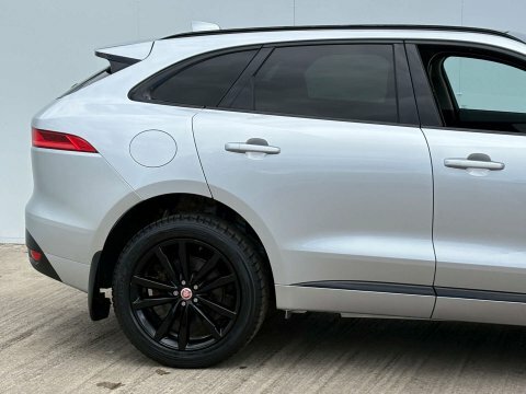 Jaguar F-Pace D200 R-dynamic Se Grey #9