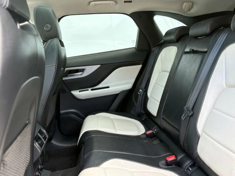 Jaguar F-Pace D200 R-dynamic Se Grey #52