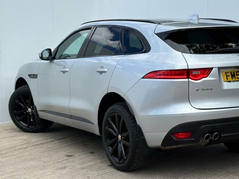 Jaguar F-Pace D200 R-dynamic Se Grey #42