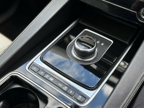Jaguar F-Pace D200 R-dynamic Se Grey #36