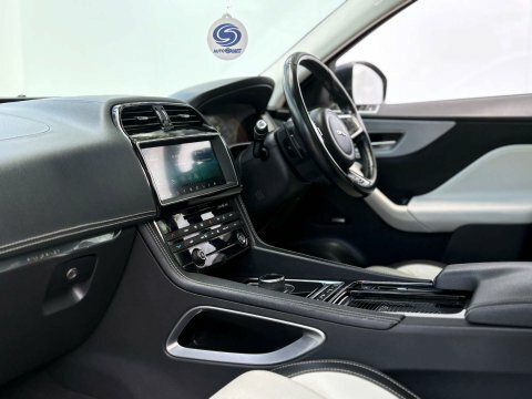 Jaguar F-Pace D200 R-dynamic Se Grey #61