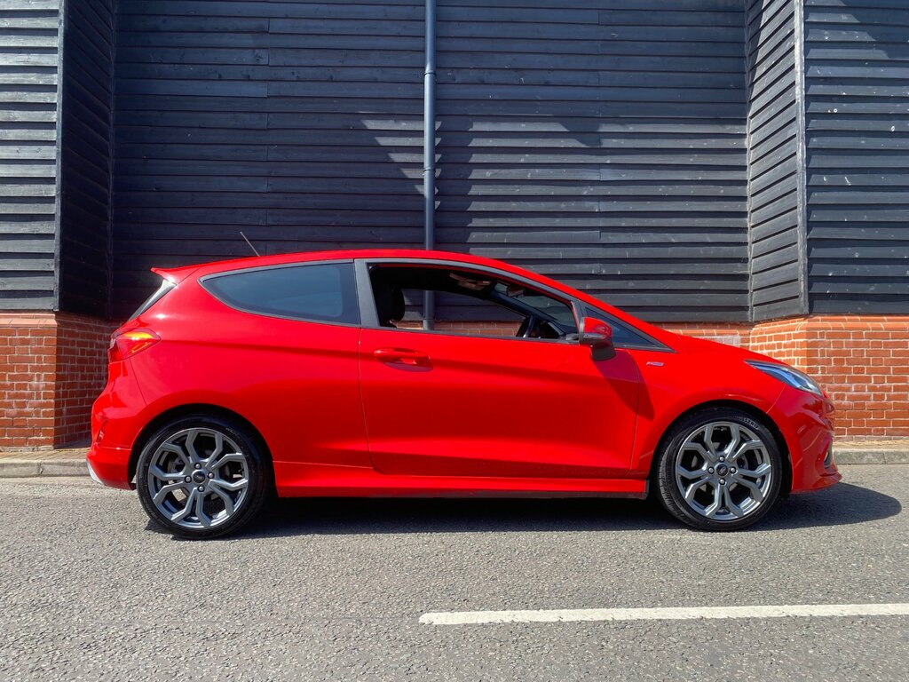 Ford Fiesta 1.0T Ecoboost St-line Hatchback KL18CCO Red #2