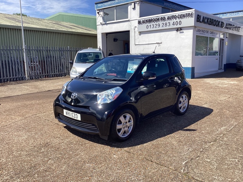 Toyota IQ 1.0 Vvt-i Hatchback Black #2