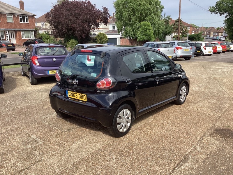 Toyota Aygo 1.0 Vvt-i Move Hatchback GN63DRO Black #6