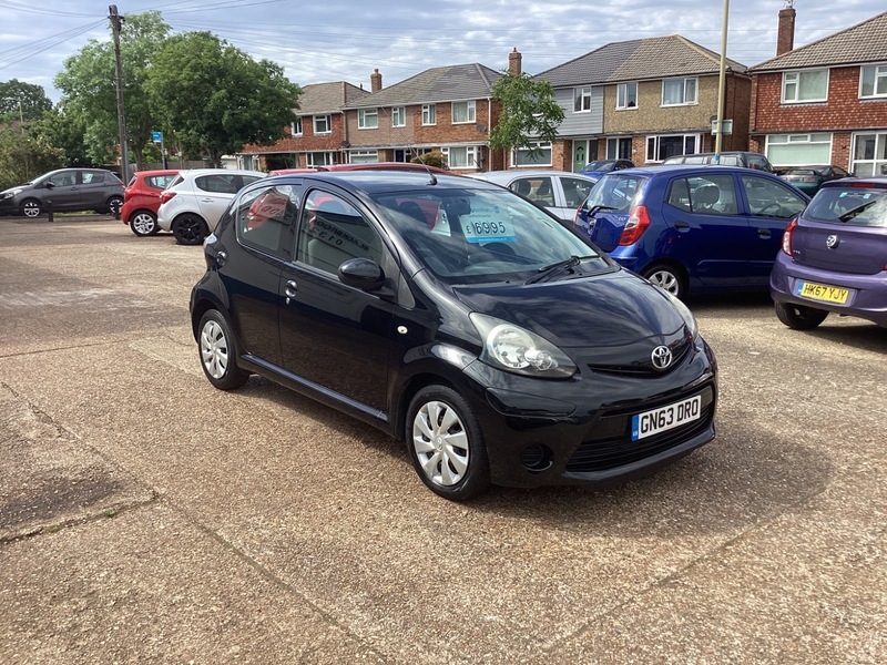 Toyota Aygo 1.0 Vvt-i Move Hatchback Black