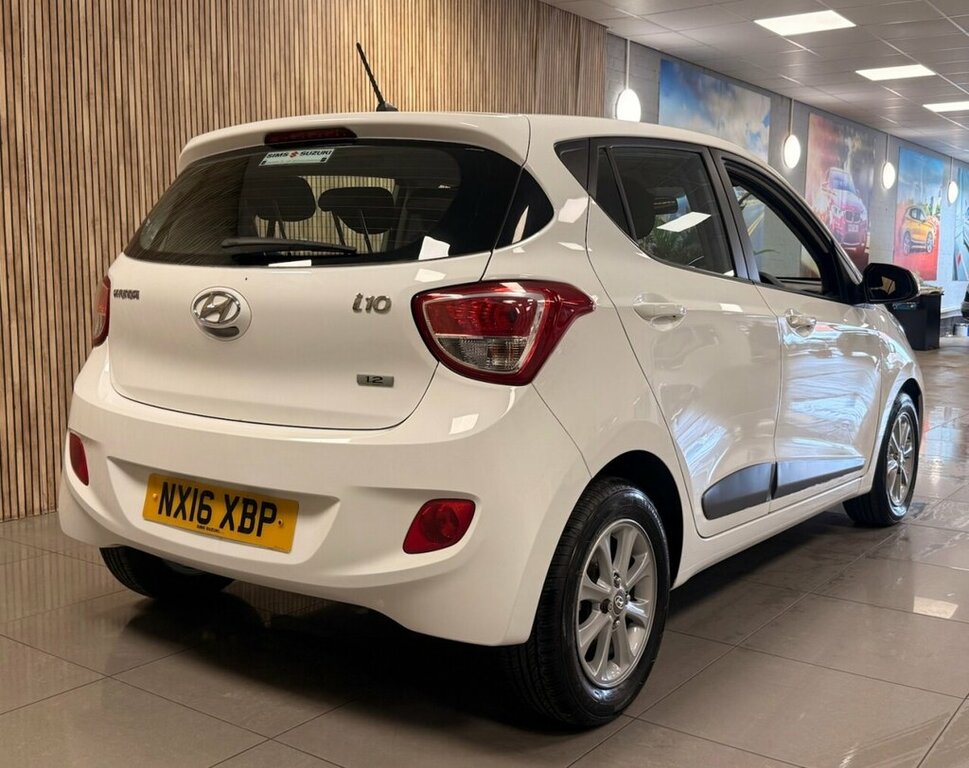 Hyundai I10 1.2L Premium White #3